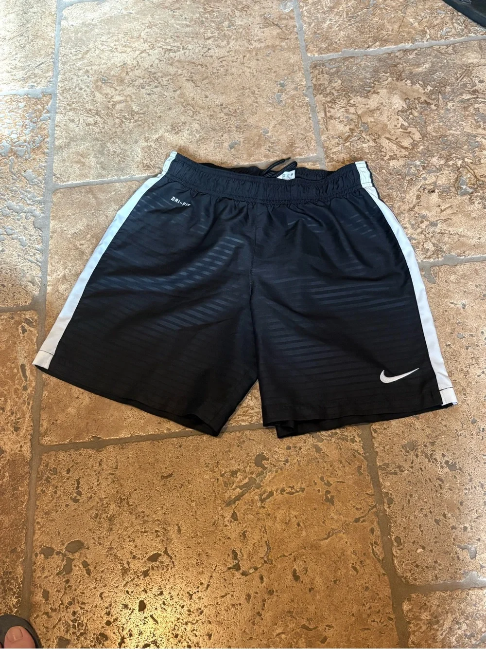 Nike Boys Kids Black Athletic Shorts with White Side Stripe Size Small